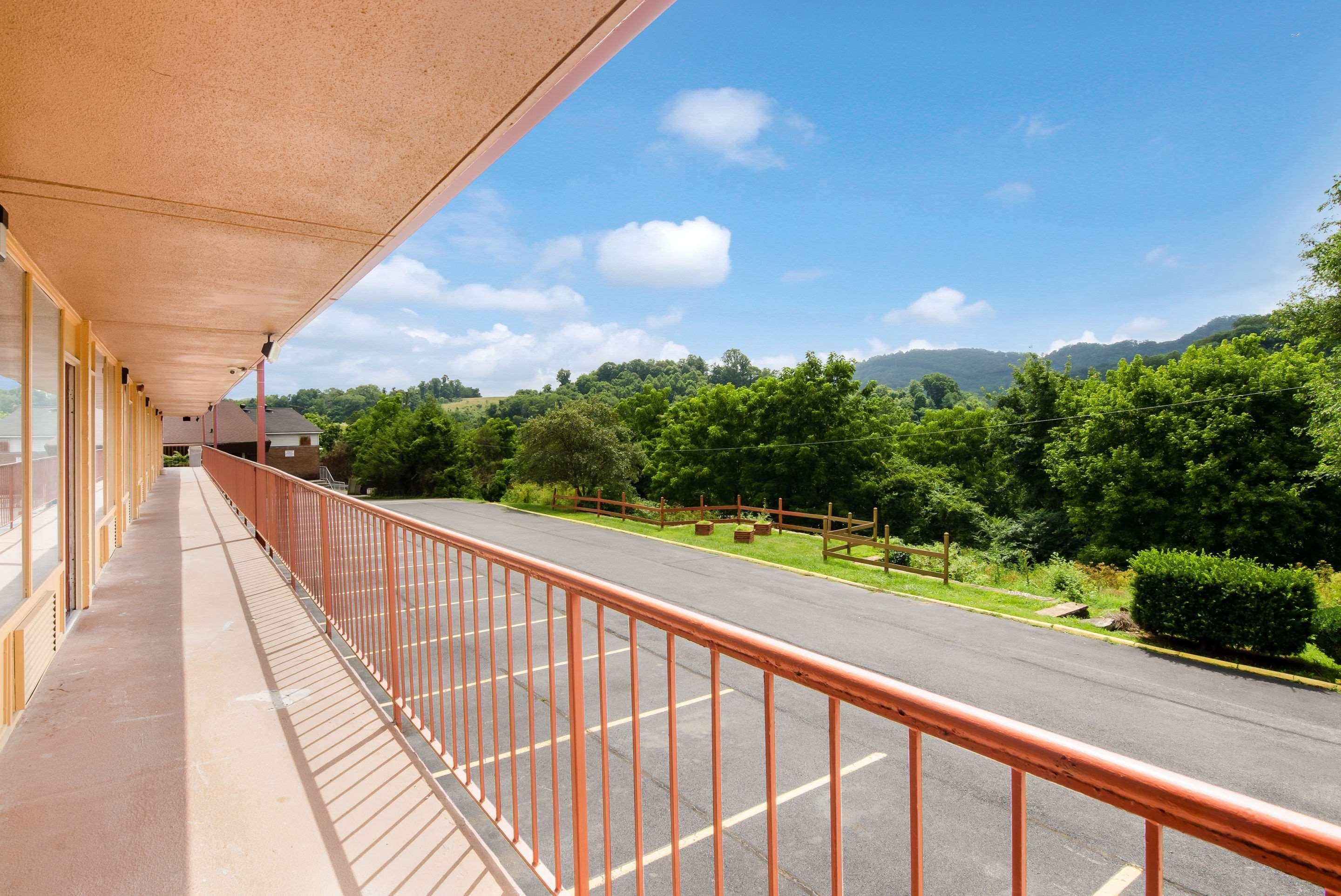 อีโคโน ลอดจ์ Villa Marion ภายนอก รูปภาพ